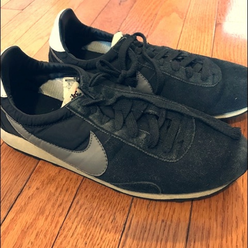 Nike Daybreak Sneakers, Men's size 9, Worn